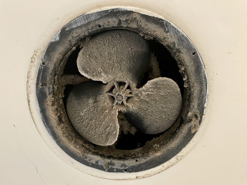 How to Clean a Bathroom Extractor Fan Simply Spotless Cleaning